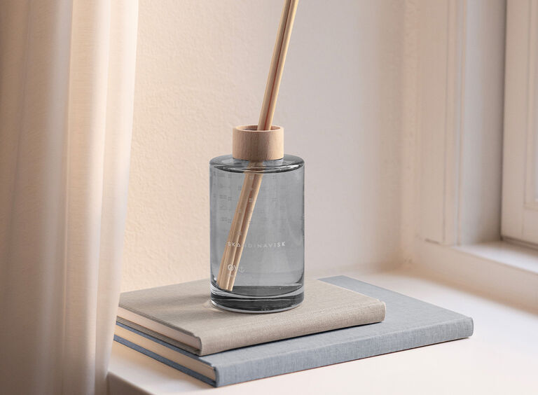 K&ouml;p doft till hemmet hos Illums Bolighus