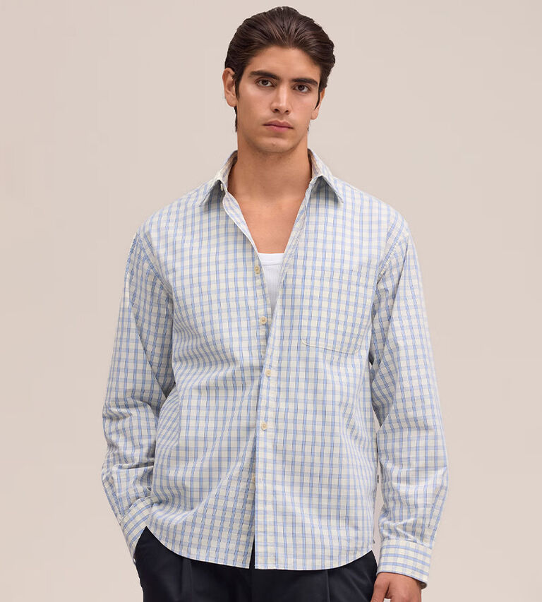 Se v&aring;rat urval av skjortor till herr hos Illums Bolighus