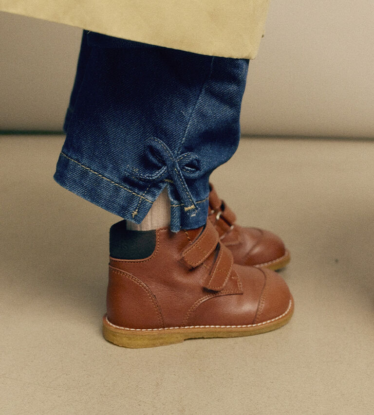 Köp skor till barn hos Illums Bolighus