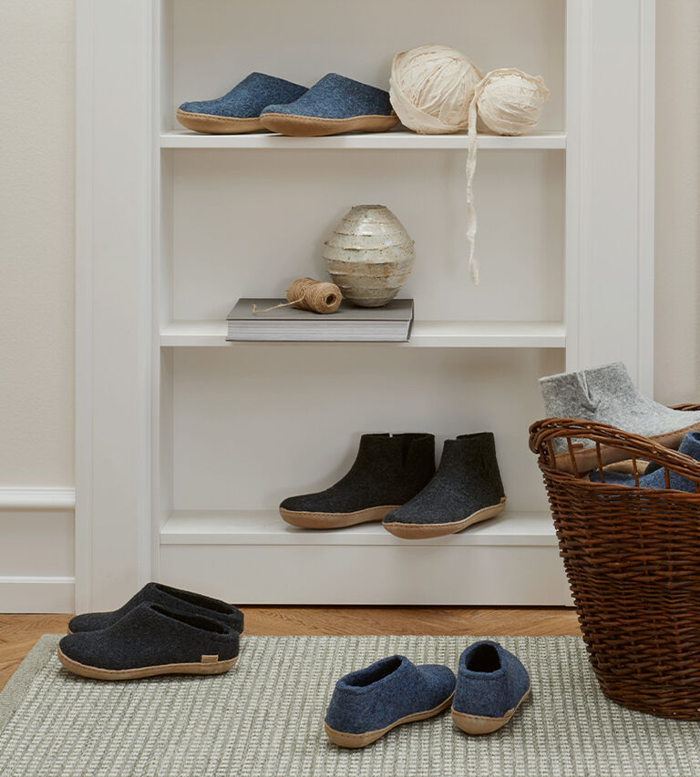 Se vårat urval av inneskor till herr hos Illums Bolighus