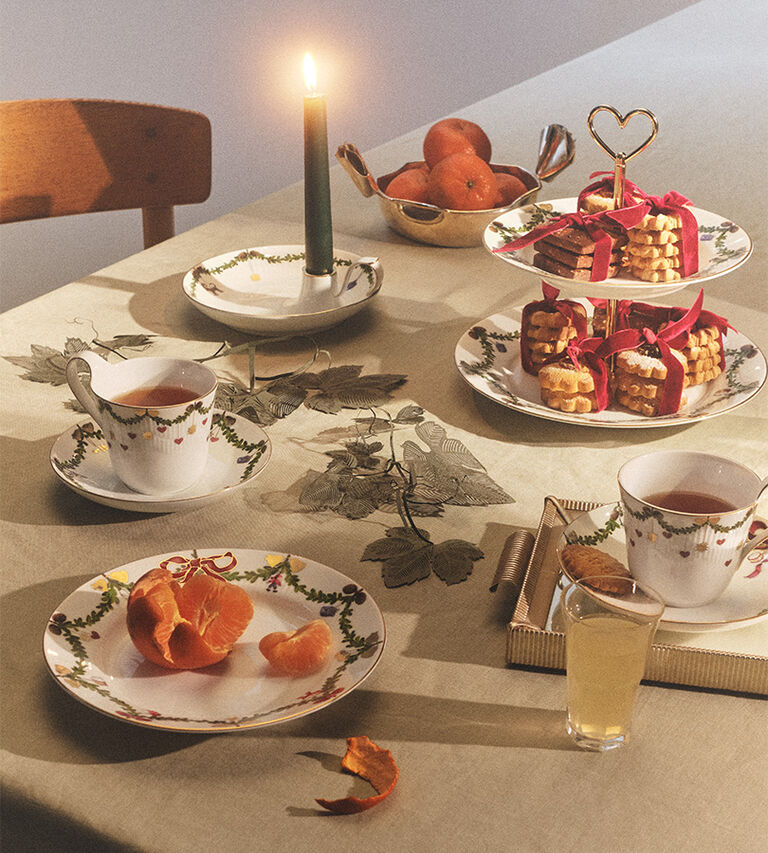 Köp Royal Copenhagen hos Illums Bolighus