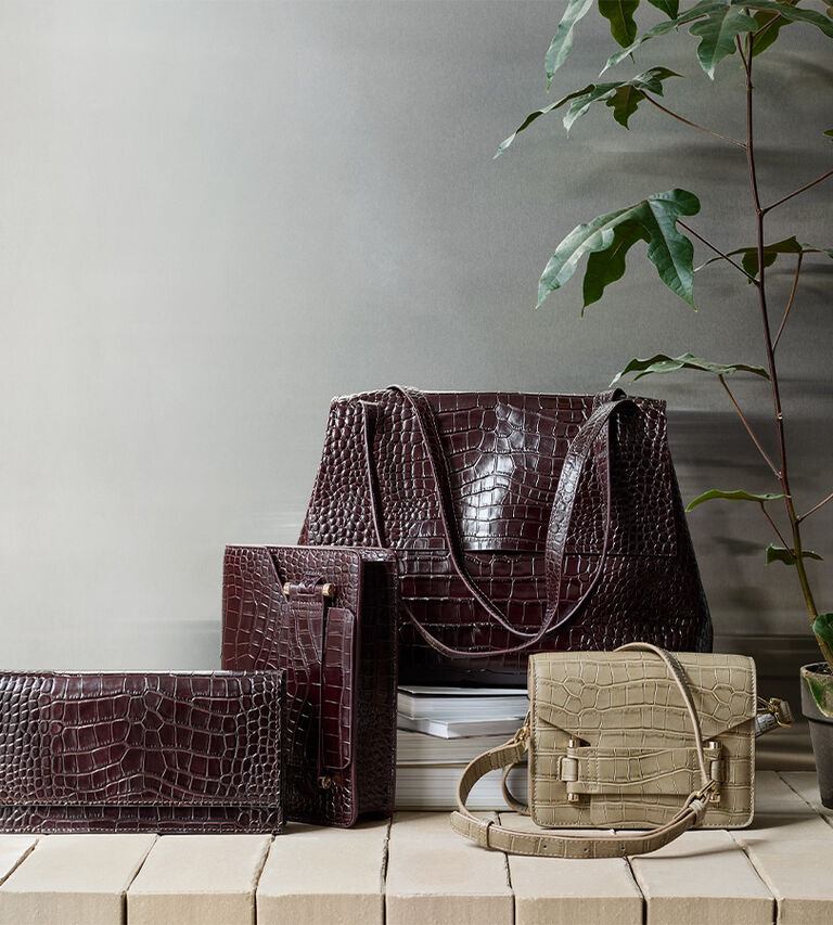 K&ouml;p v&auml;skor till dam hos Illums Bolighus