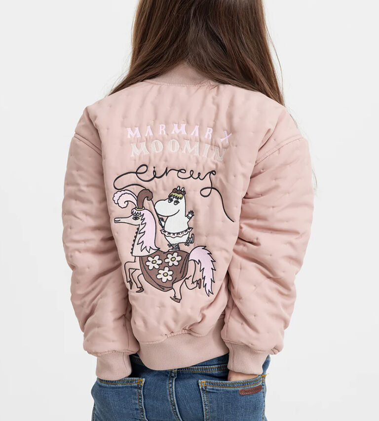 K&ouml;p barnkl&auml;der hos Illums Bolighus