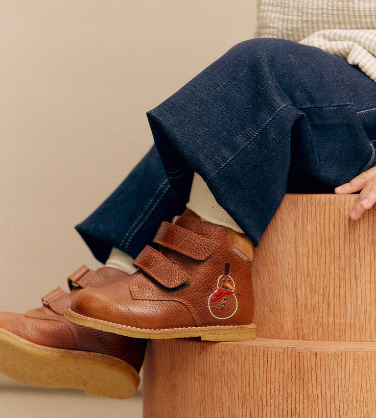 Köp skor till barn hos Illums Bolighus