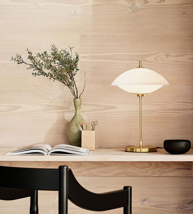 K&ouml;p Bordslampor hos Illums Bolighus