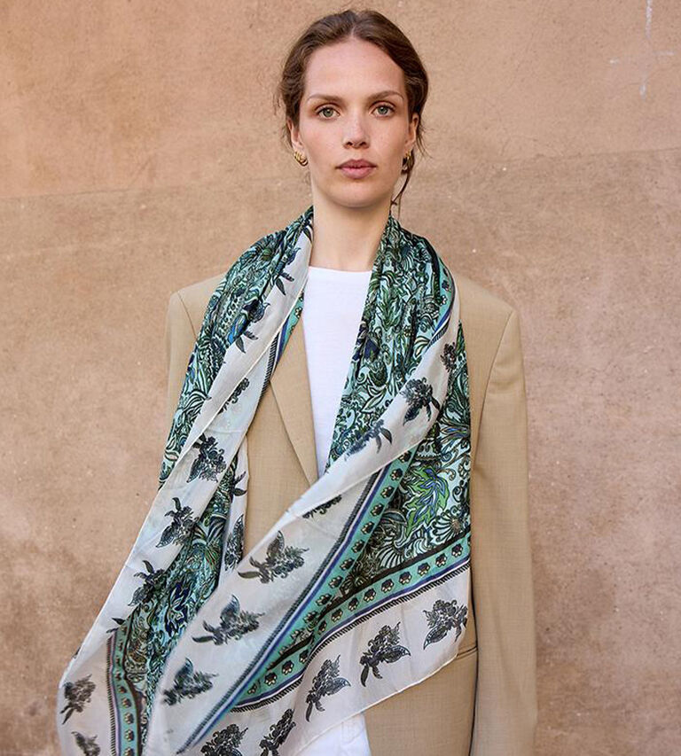 K&ouml;p scarf till dam hos Illums Bolighus