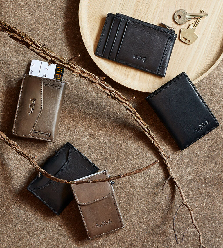 Se v&aring;rat urval av pl&aring;nb&ouml;cker till herr hos Illums Bolighus