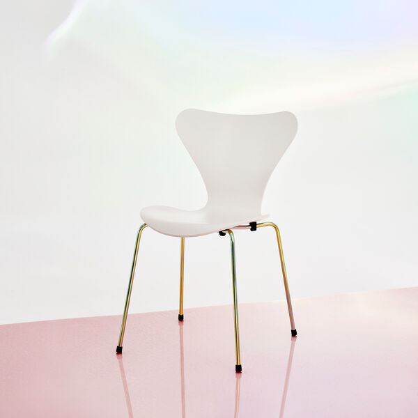 Serie 7™ 7:14 AM matbordsstol, beige/rainbow, Fritz Hansen