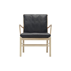 OW149 Colonial Chair, soap treated oak/Thor 301 OW149 Colonial Chair, soap treated oak/Thor 301, Carl Hansen & Søn