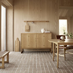 BM0057 Cabinet, oljad ek, Carl Hansen & Søn