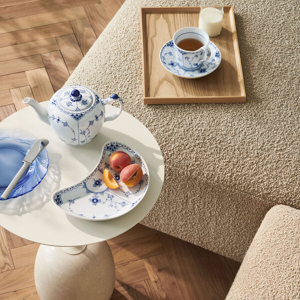 Blue Fluted Half Lace Half Moon Dish 22 cm, Royal Copenhagen