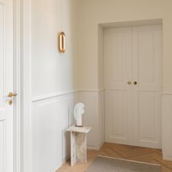 Sasi Small Wall Lamp, brass, Nuura