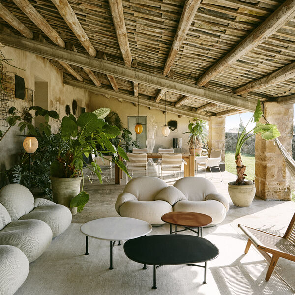 Carmel Coffee Table, midnight black, GUBI