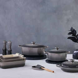 Oval grytskedh&aring;llare, flint, Le Creuset