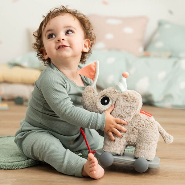 Elphee Pull Along 2-in-1 Toy, sand, Done by Deer