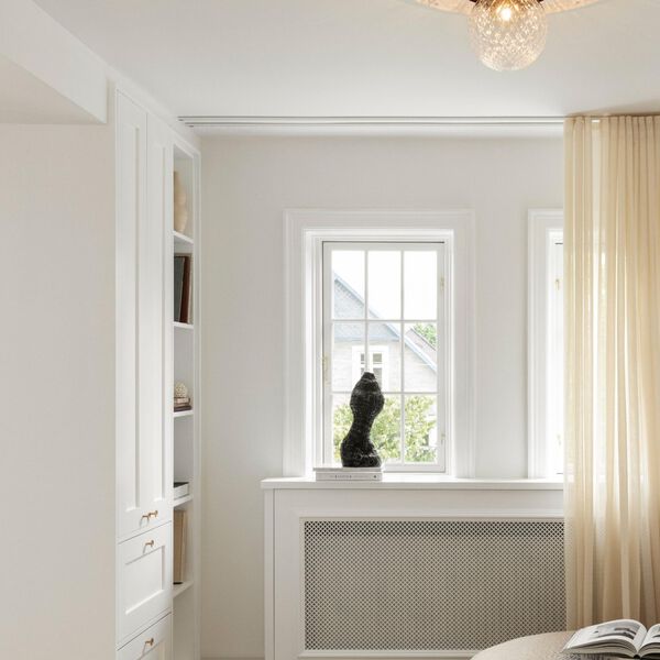 Liila 1 Large Wall Lamp, dark bronze/optic clear, Nuura