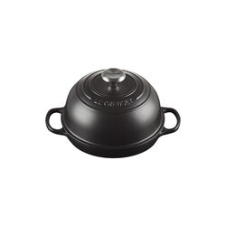 Signature gjutj&auml;rn br&ouml;dform, matte black, Le Creuset