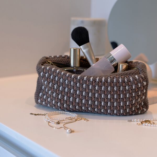 Stickad Clutch Multi, brown-beige_sugar, By LOHN