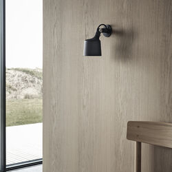 Vipp524 v&auml;ggspot, svart, Vipp