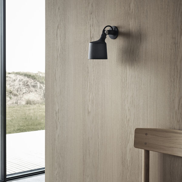 Vipp524 v&auml;ggspot, svart, Vipp