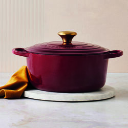 Signature rund gryta Ø 26 cm, garnet, Le Creuset