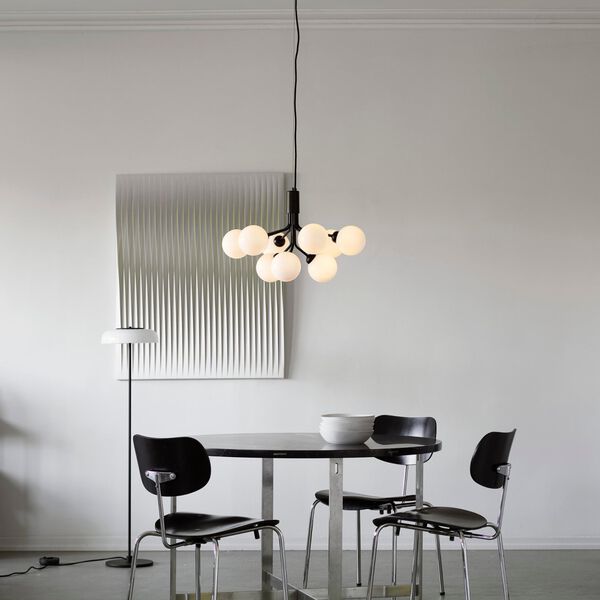 Apiales 9 Pendant, satin black/opal Apiales 9 Pendant, satin black/opal, Nuura