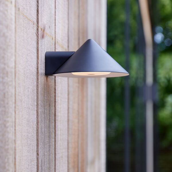 Grasp Wall Lamp, matt black Grasp Wall Lamp, matt black, FRANDSEN