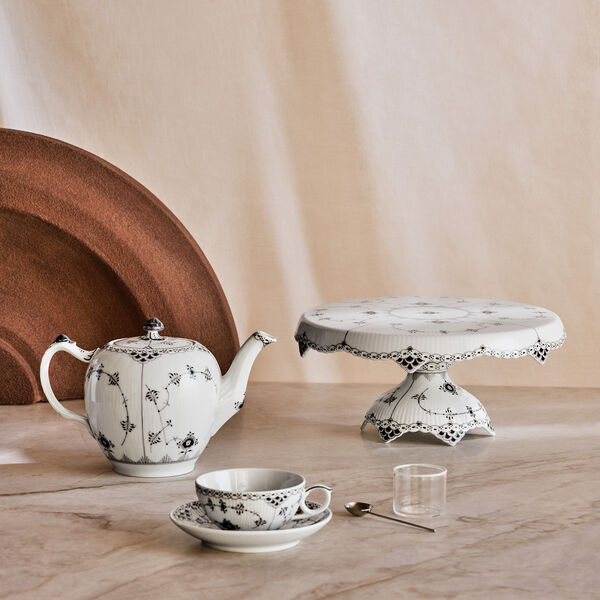 Black Fluted Half Lace fat p&aring; fot &Oslash; 33 cm, Royal Copenhagen