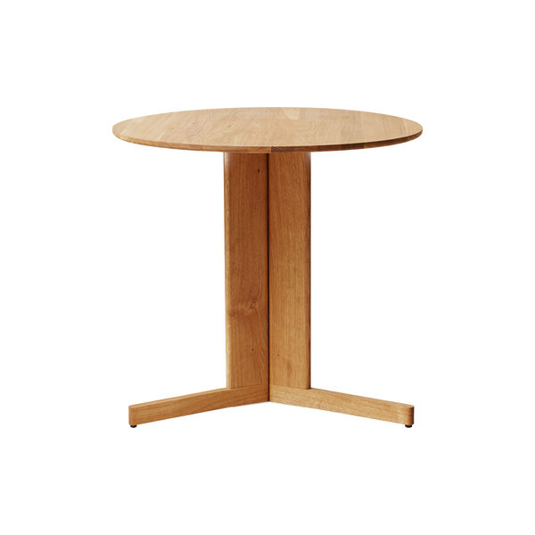 Trefoil Round Table, oiled oak, Form & Refine