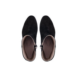 Bella, black, Roccamore