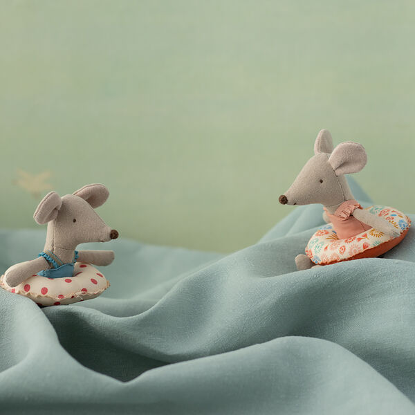 Lillasyster strandmus med badring, flower, Maileg