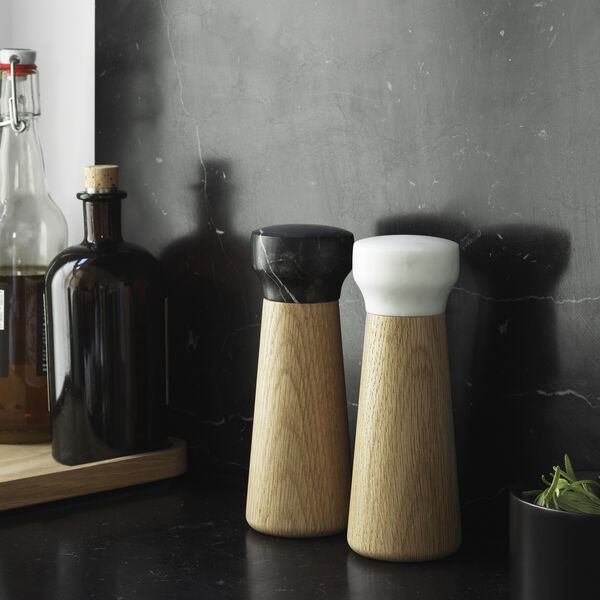 Craft Pepper Mill, oak/white Craft Pepper Mill, oak/white, Normann Copenhagen