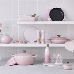 Signature gjutj&auml;rn rund gryta &Oslash; 20 cm, shell pink, Le Creuset