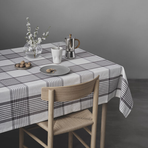 Duk, large checks Duk, large checks, By Mogensen