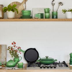 Signature gjutj&auml;rn stekpanna &Oslash; 23 cm, bamboo green, Le Creuset