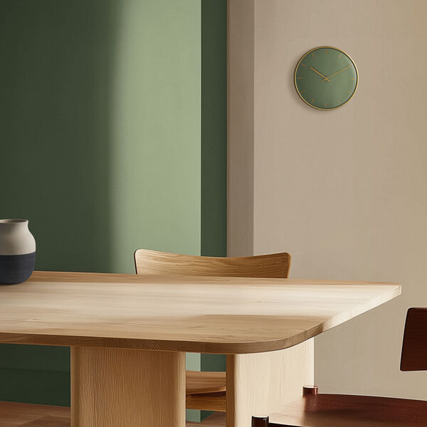 City Hall V&auml;ggur Medium, gr&ouml;n, Arne Jacobsen Clocks