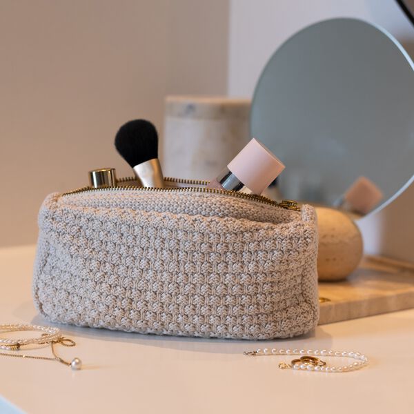 Stickad Clutch Petra, beige melange, By LOHN