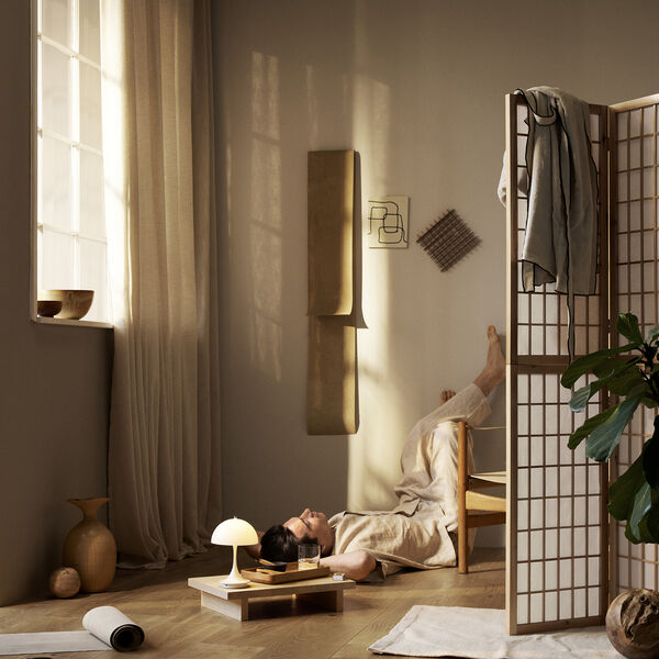 Panthella 160 Portable Bordslampa, opal beige, Louis Poulsen