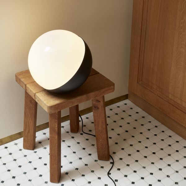 VL Studio bords-/golvlampa, svart, Louis Poulsen