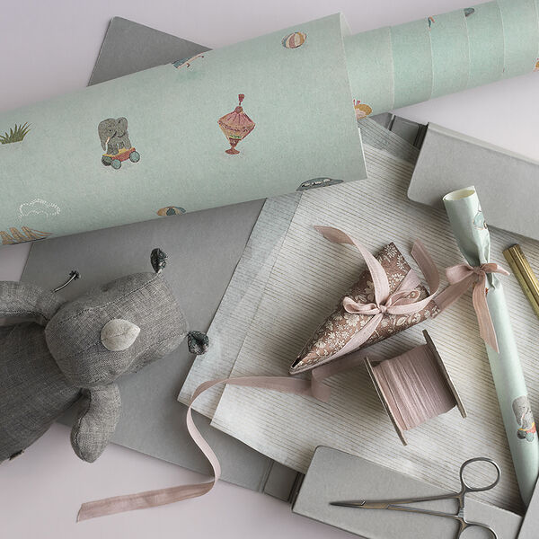 Presentpapper med leksaker, Maileg