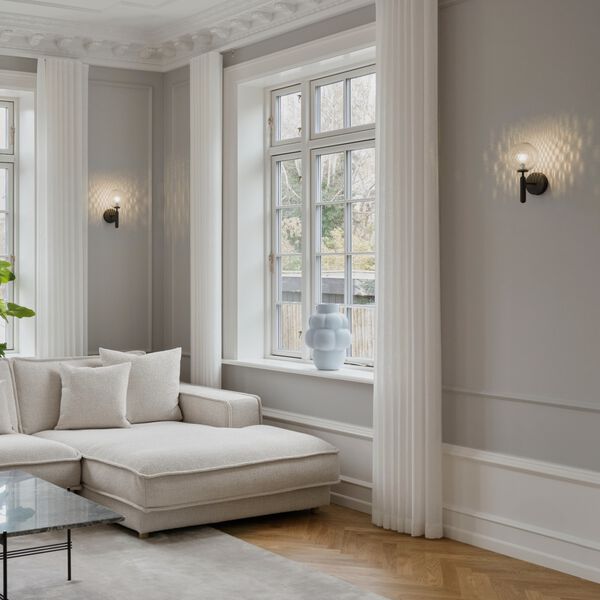 Miira Wall Lamp, rock grey/optic clear, Nuura