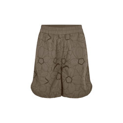 Avrille Shorts, canteen, Second Female