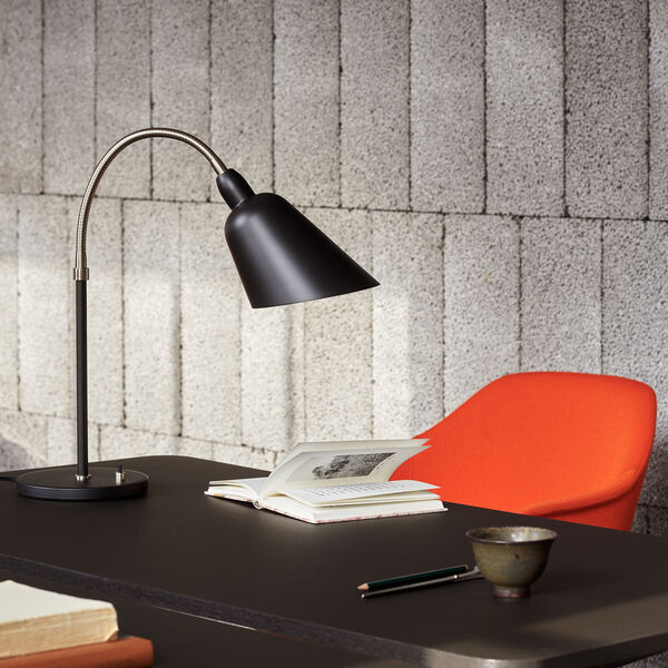 Bellevue AJ8 bordslampa, black/steel, &Tradition