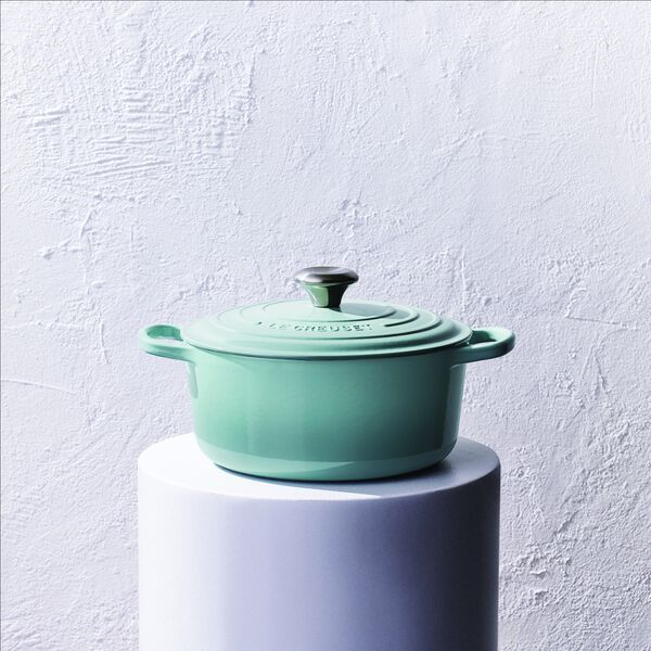 Signature gjutj&auml;rn rund gryta &Oslash; 26 cm, sea salt, Le Creuset