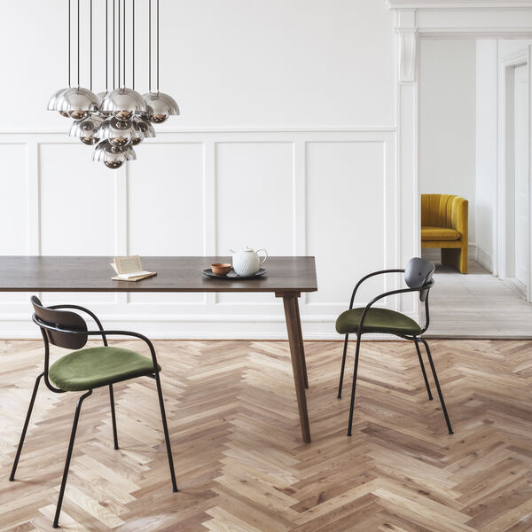 In Between SK5 matbord, r&ouml;kf&auml;rgad ek, &Tradition