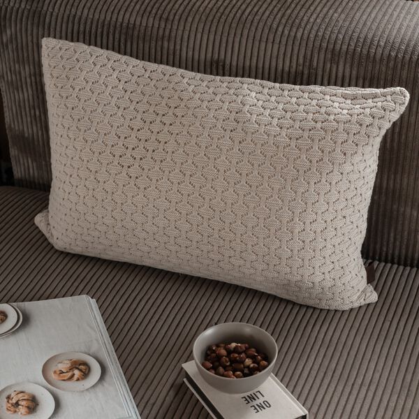 Stickad Kudde Mauntain, beige melange, By LOHN