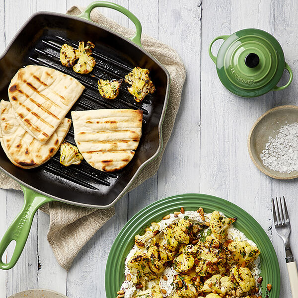 Signature gjutj&auml;rn kvadratisk grillpanna 26 cm, bamboo green, Le Creuset