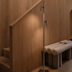 Makoto golvlampa, satin krom, Design For The People