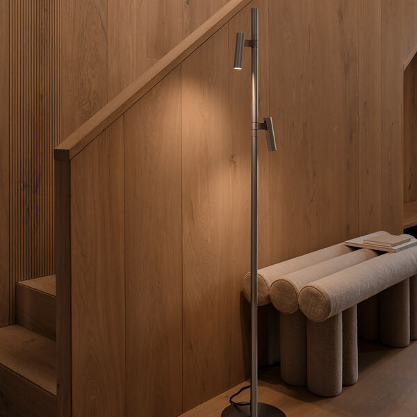 Makoto golvlampa, satin krom, Design For The People