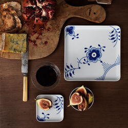 Blue Fluted Mega fyrkantig assiett, Royal Copenhagen